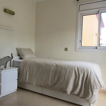 Estrella Villa *