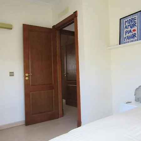 Estrella Villa *